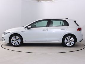 Volkswagen Golf - 2020