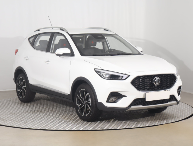 MG ZS SUV 2025