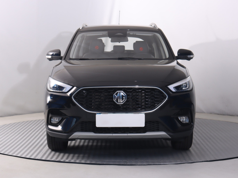 MG ZS SUV, 2025