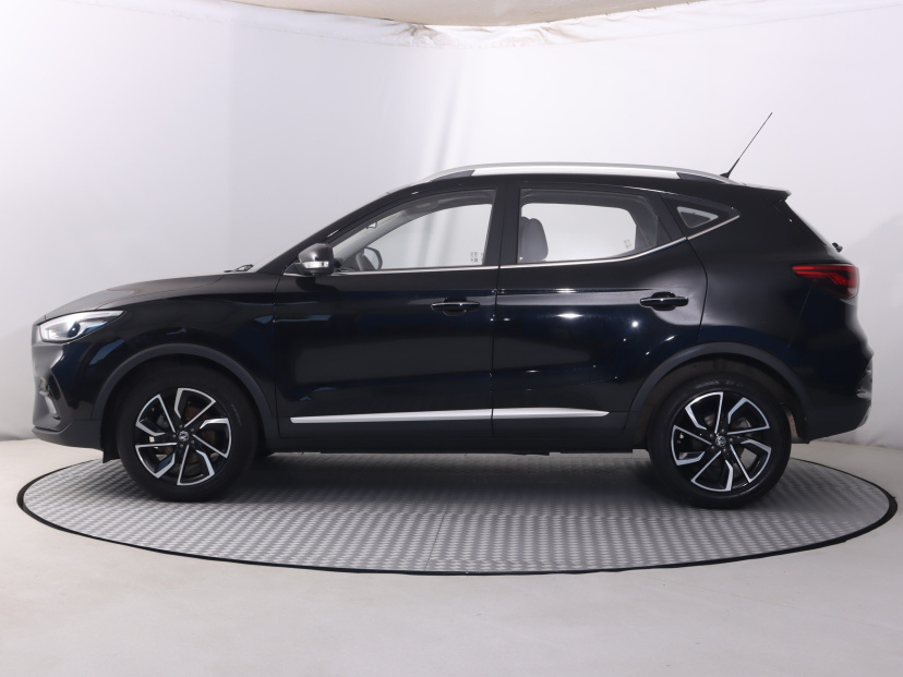 MG ZS SUV, 2025