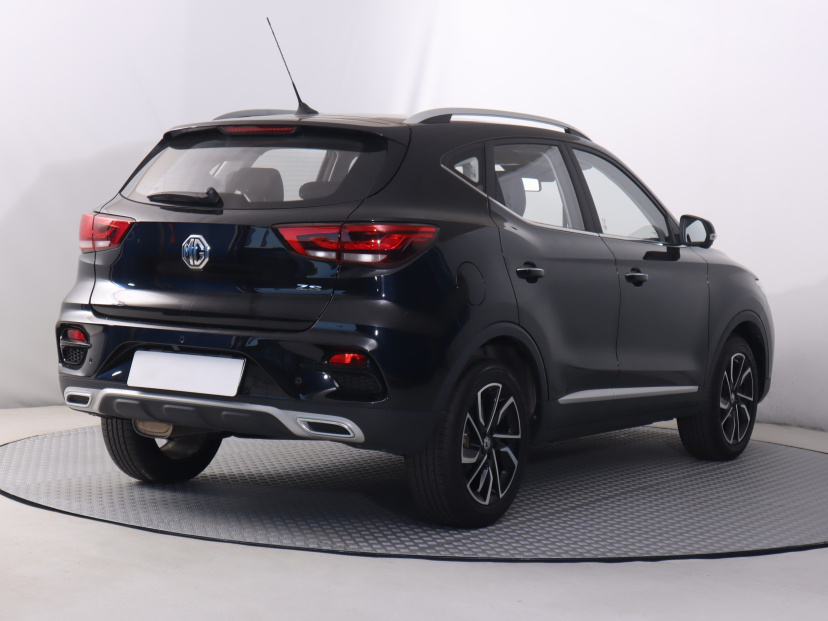 MG ZS SUV, 2025