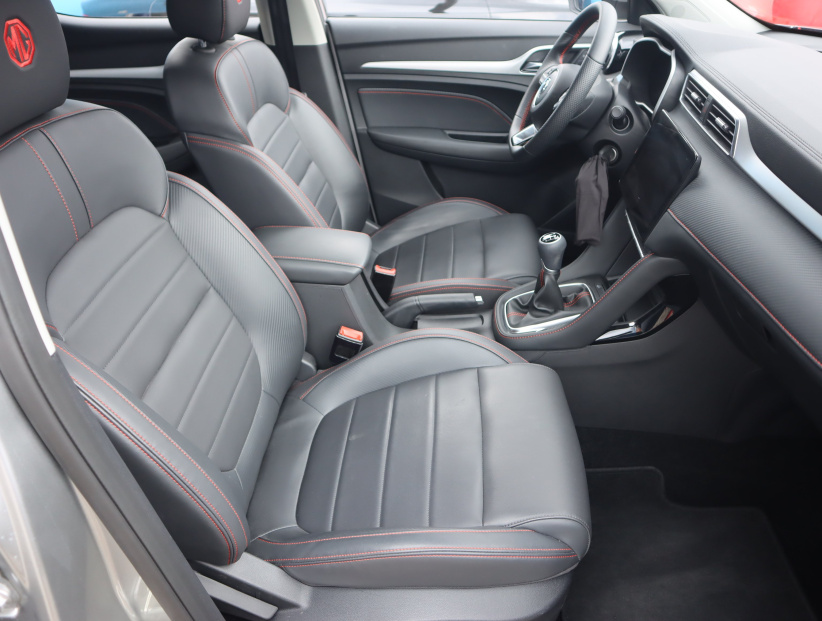 MG ZS SUV, 2025