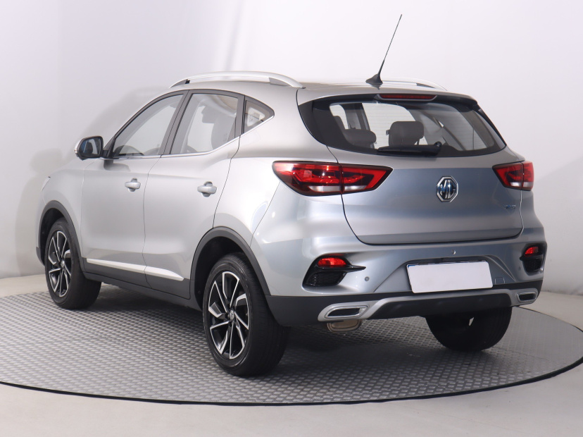 MG ZS SUV, 2025