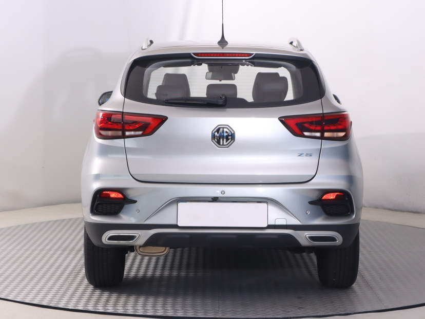 MG ZS SUV, 2025
