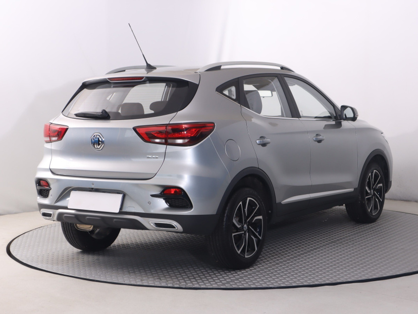 MG ZS SUV, 2025
