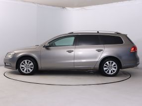 Volkswagen Passat - 2012