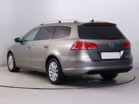 Volkswagen Passat - 2012