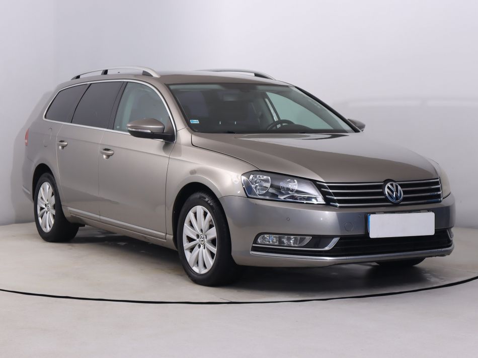 Volkswagen Passat - 2012