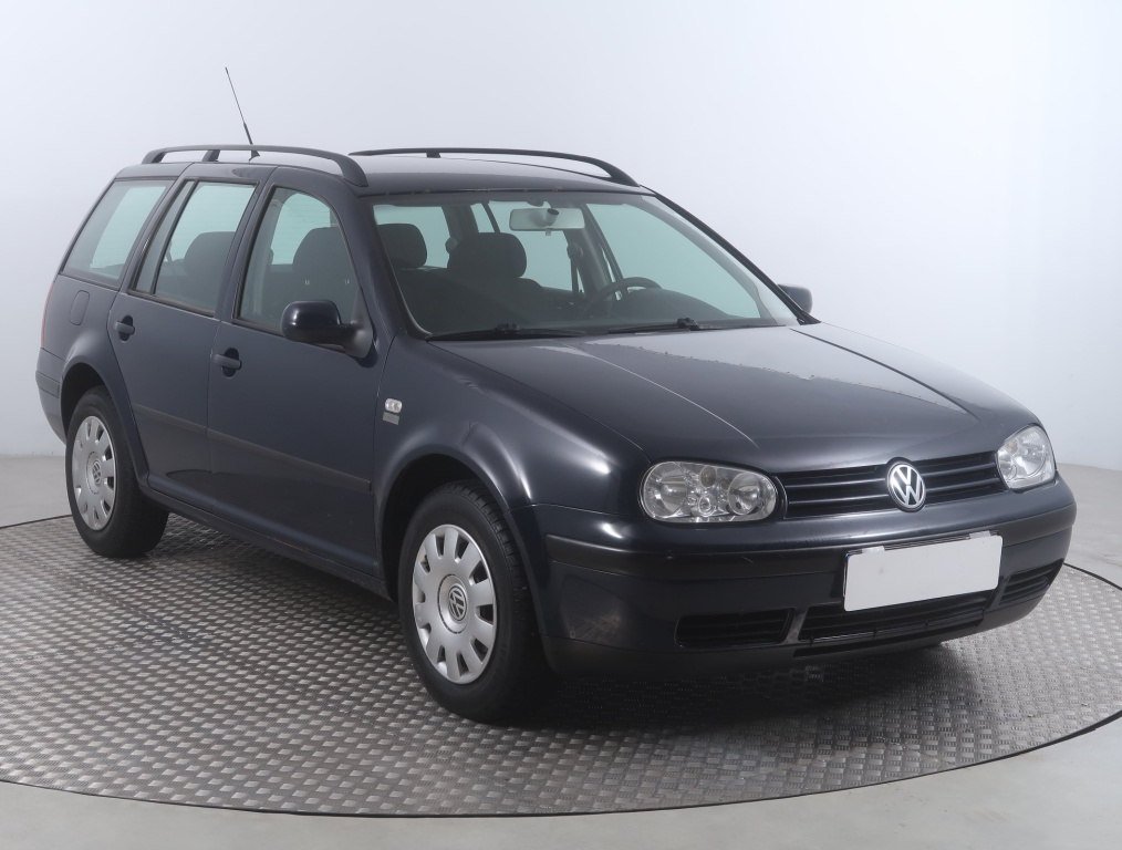 Volkswagen Golf, 2003