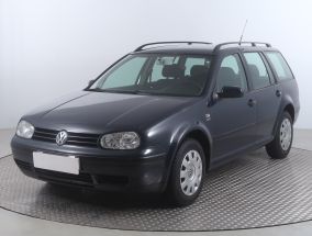Volkswagen Golf - 2003