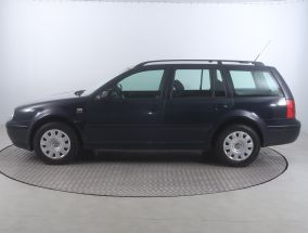Volkswagen Golf - 2003
