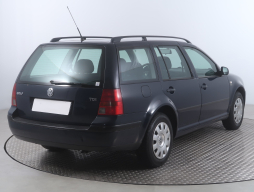 Volkswagen Golf 2003