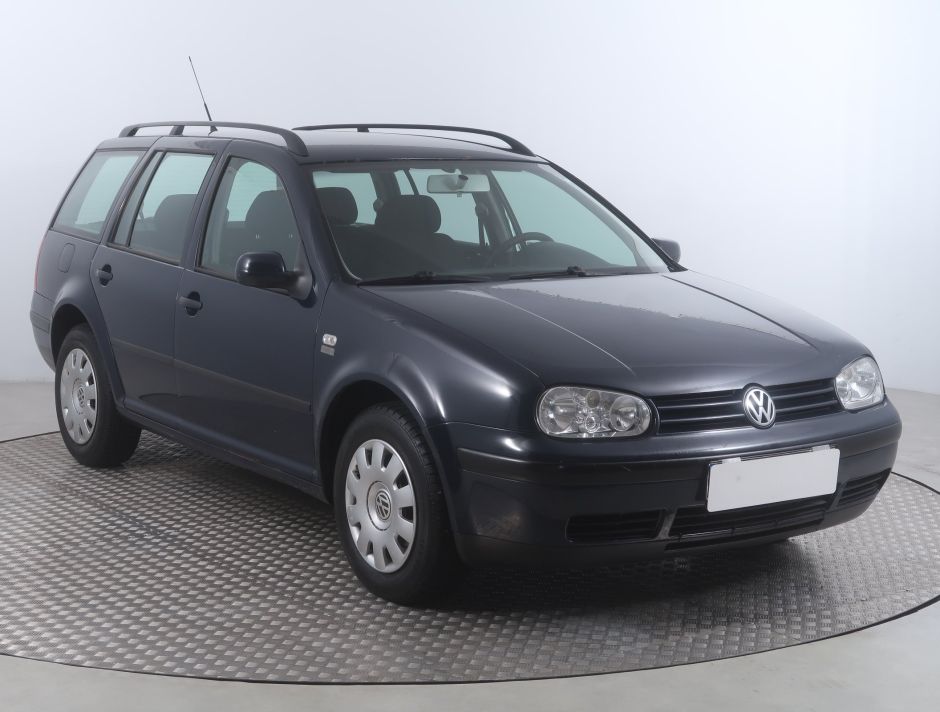 Volkswagen Golf - 2003