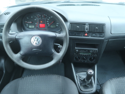 Volkswagen Golf 2003
