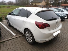 Opel Astra - 2014