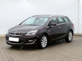 Opel Astra - 2013
