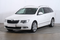 Škoda Superb 2011