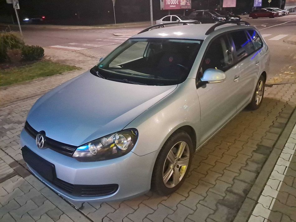 Volkswagen Golf - 2010
