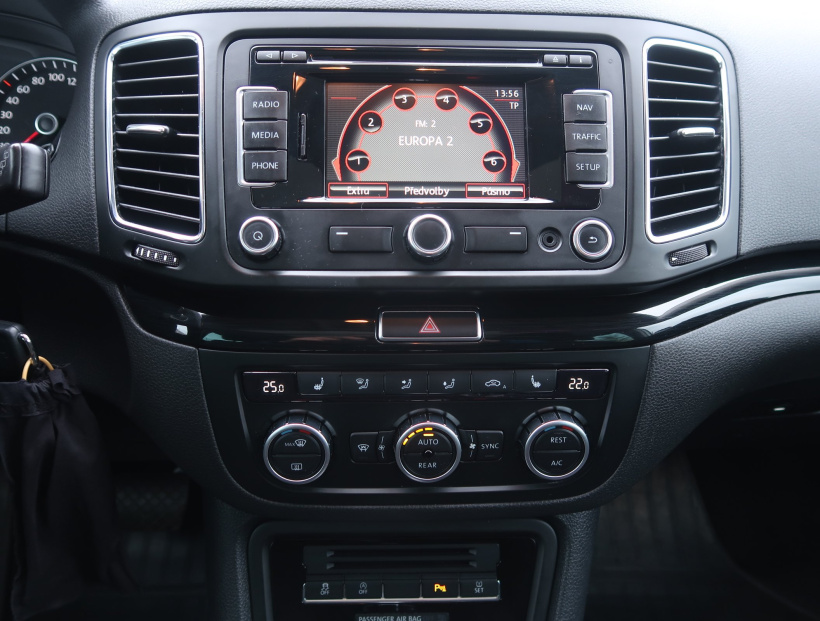 Seat Alhambra, 2012