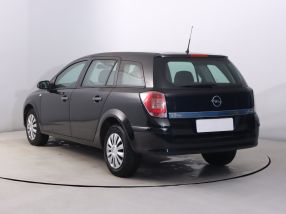Opel Astra - 2010