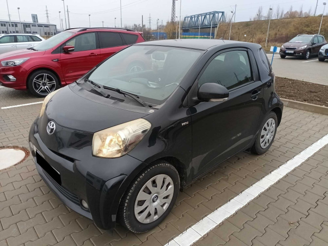 Toyota iQ 2010
