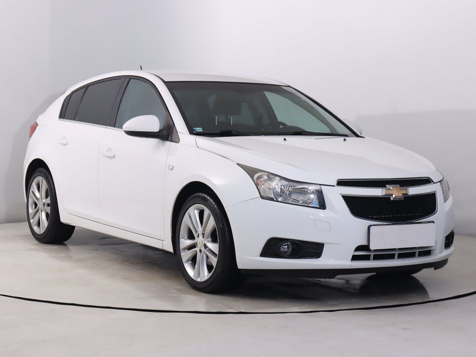 Chevrolet Cruze - 2011