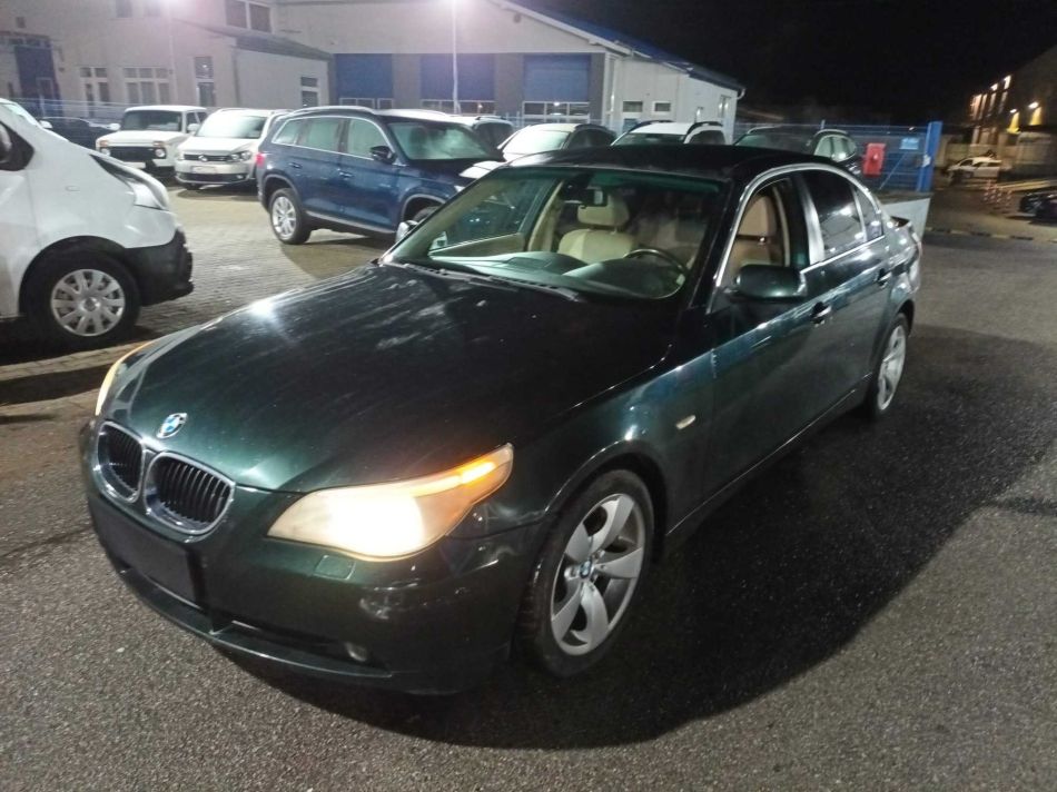 BMW 5 - 2005
