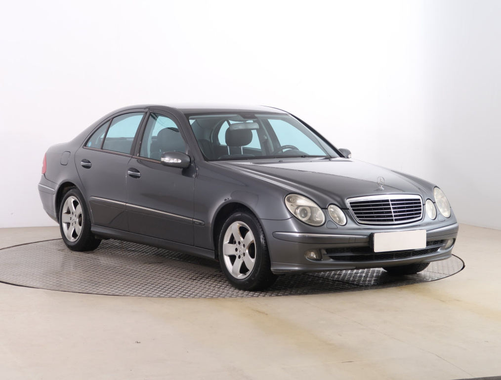 Mercedes - Benz E, 2005