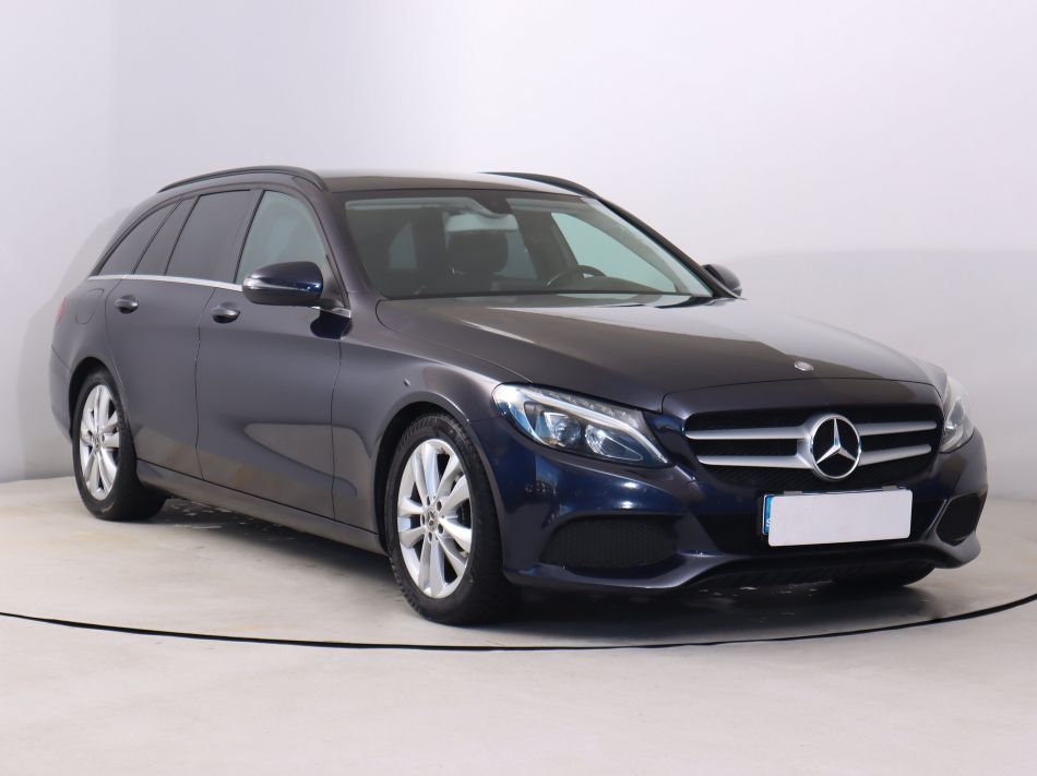 Mercedes-Benz C - 2015