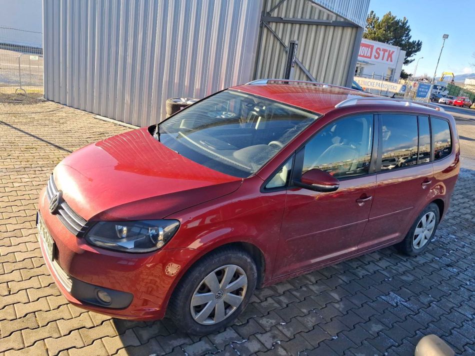 Volkswagen Touran - 2013
