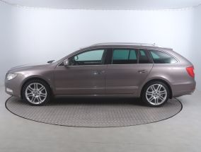 Skoda Superb - 2010