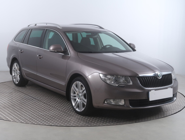 Škoda Superb 2010