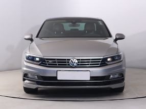 Volkswagen Passat - 2016