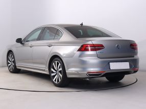 Volkswagen Passat - 2016