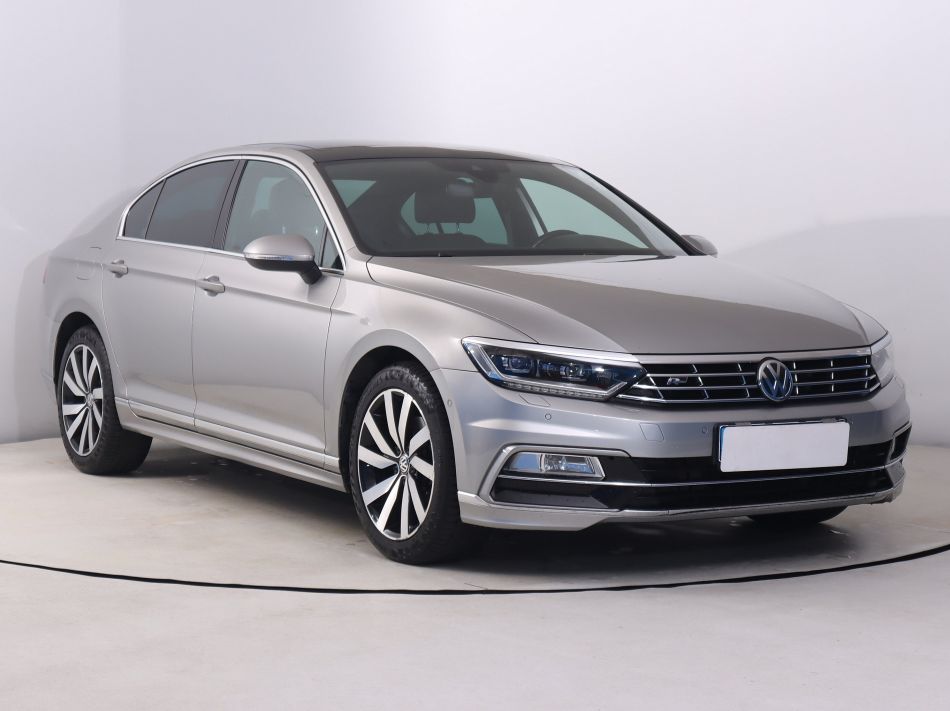 Volkswagen Passat - 2016