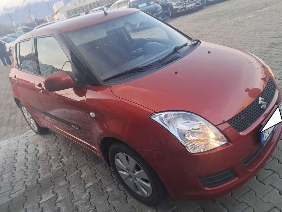 Suzuki Swift - 2011