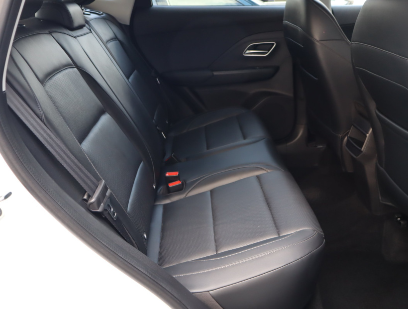 MG ZS SUV, 2025