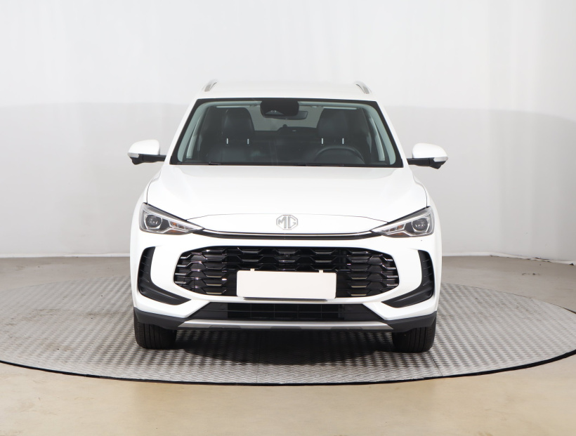 MG ZS SUV, 2025
