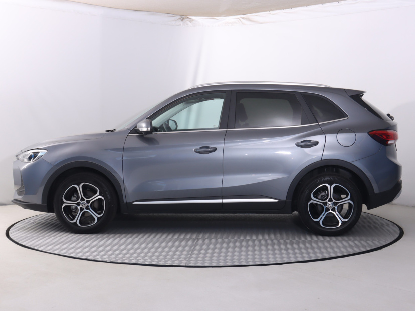 MG ZS SUV, 2025