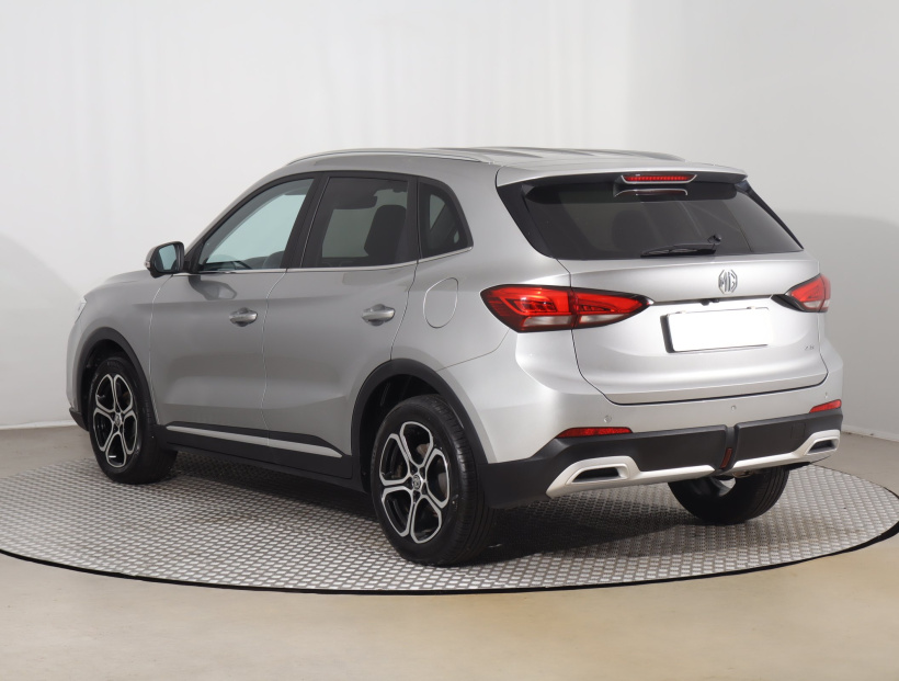 MG ZS SUV, 2025