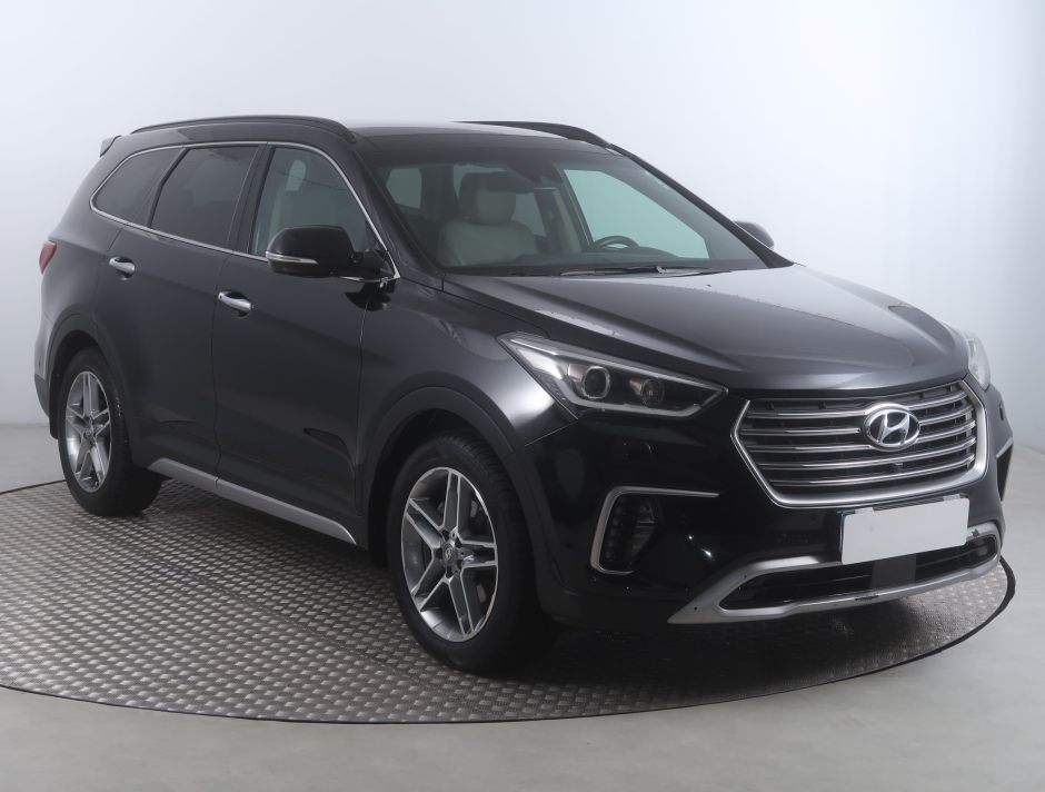 Hyundai Grand Santa Fe - 2016