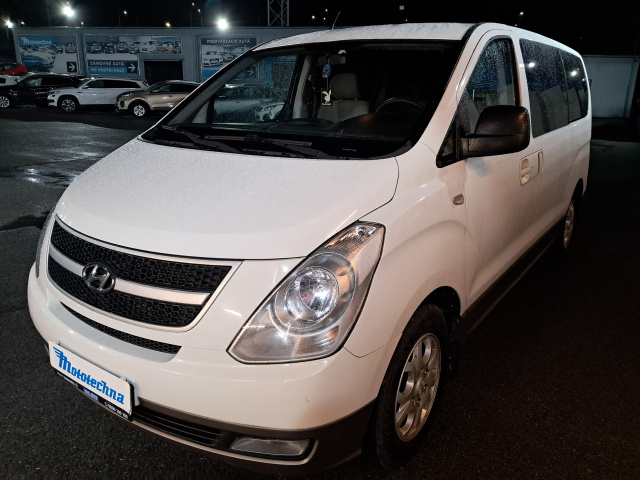 Hyundai H-1 Tour 2011