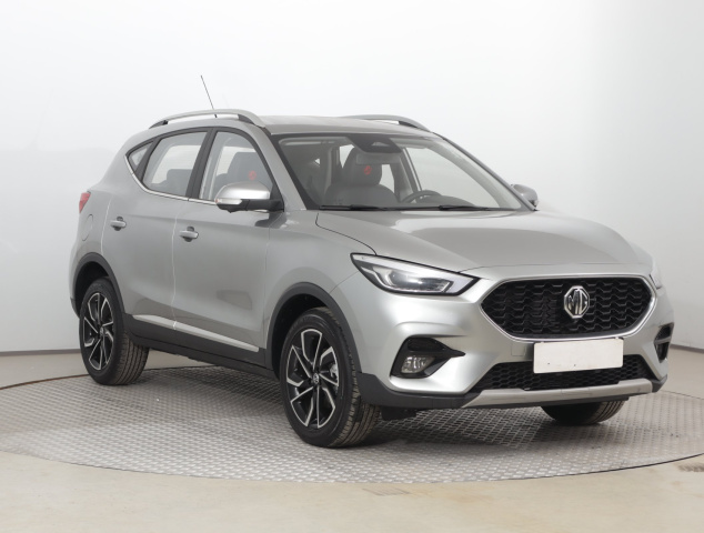 MG ZS SUV 2025