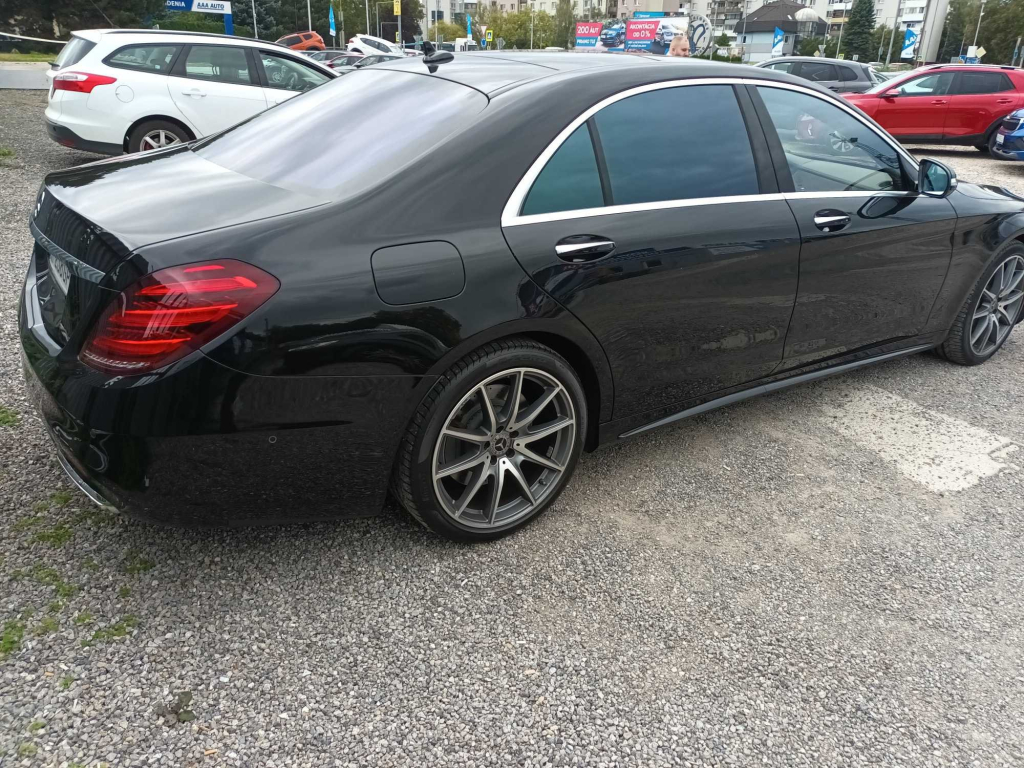 Mercedes-Benz S
