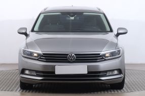 Volkswagen Passat - 2015