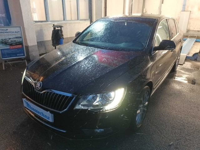 Škoda Superb 2014