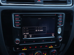 Volkswagen Jetta 2016