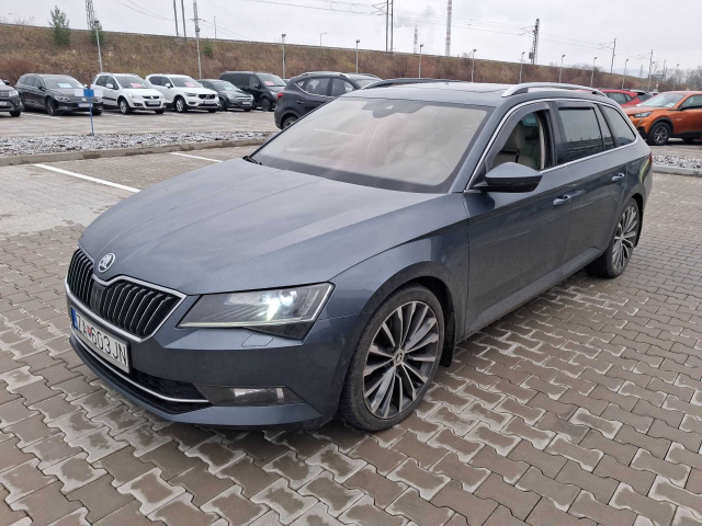 Škoda Superb 2016