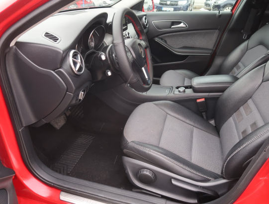 Mercedes-Benz GLA 180 CDI