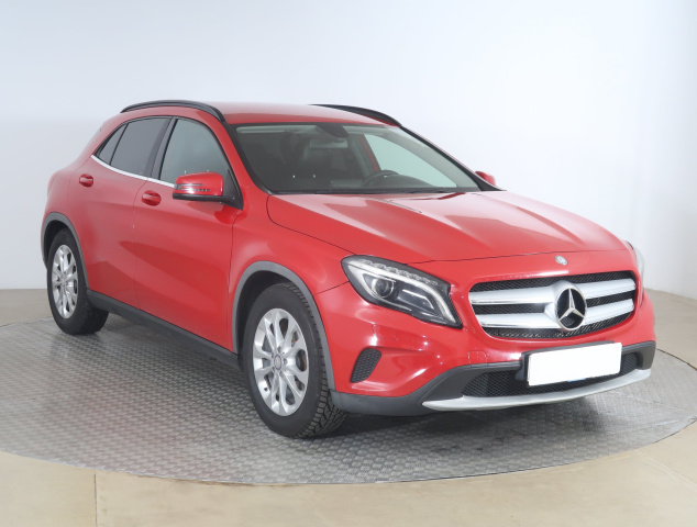 Mercedes-Benz GLA 2015